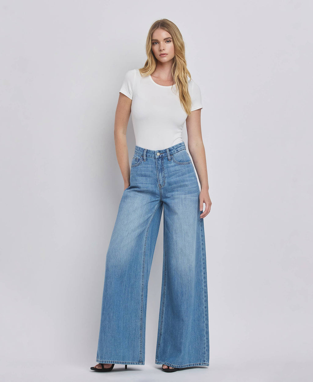 SUPER HIGH RISE WIDE LEG JEANS