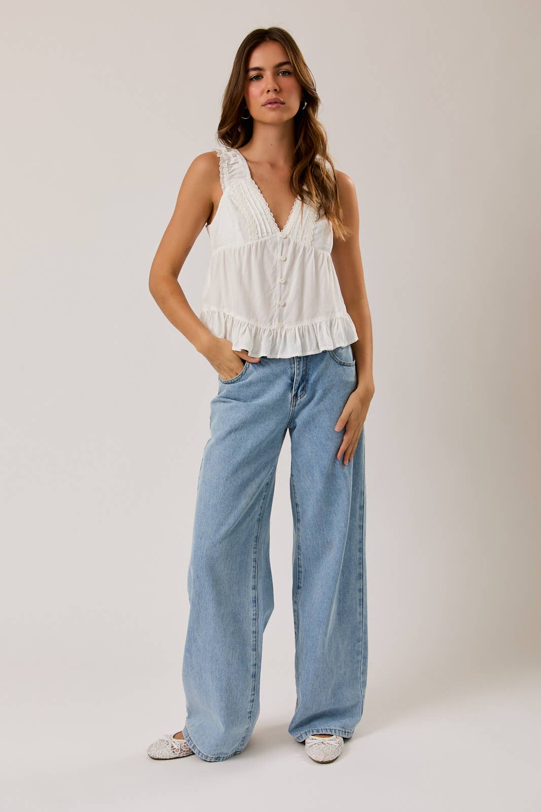 WHITE RUFFLE LACE TANK