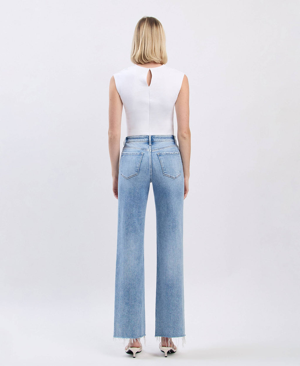 HIGH RISE DISTRESSED SLIM WIDE JEANS F6011