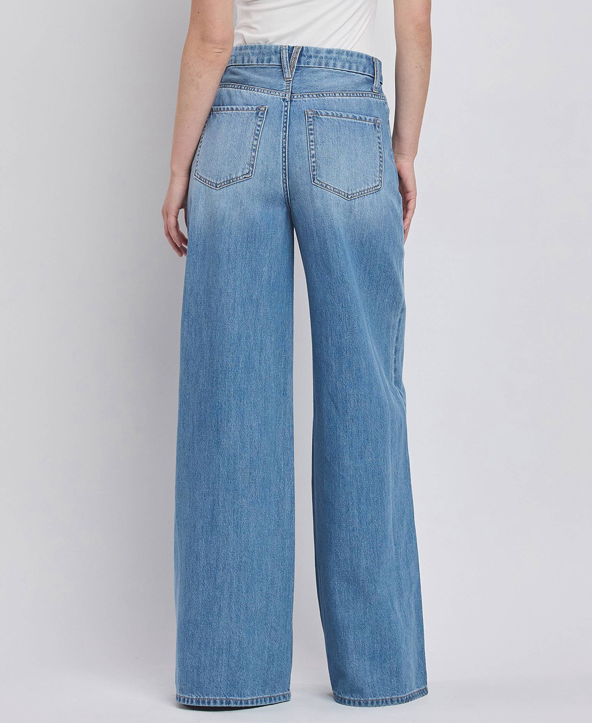 SUPER HIGH RISE WIDE LEG JEANS