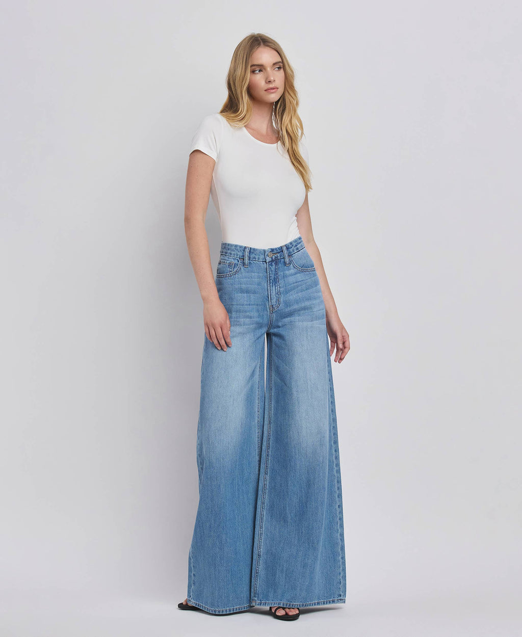SUPER HIGH RISE WIDE LEG JEANS