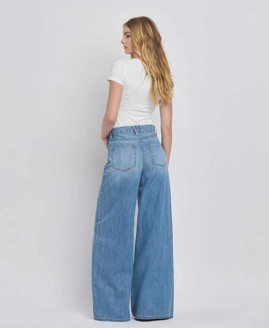 SUPER HIGH RISE WIDE LEG JEANS