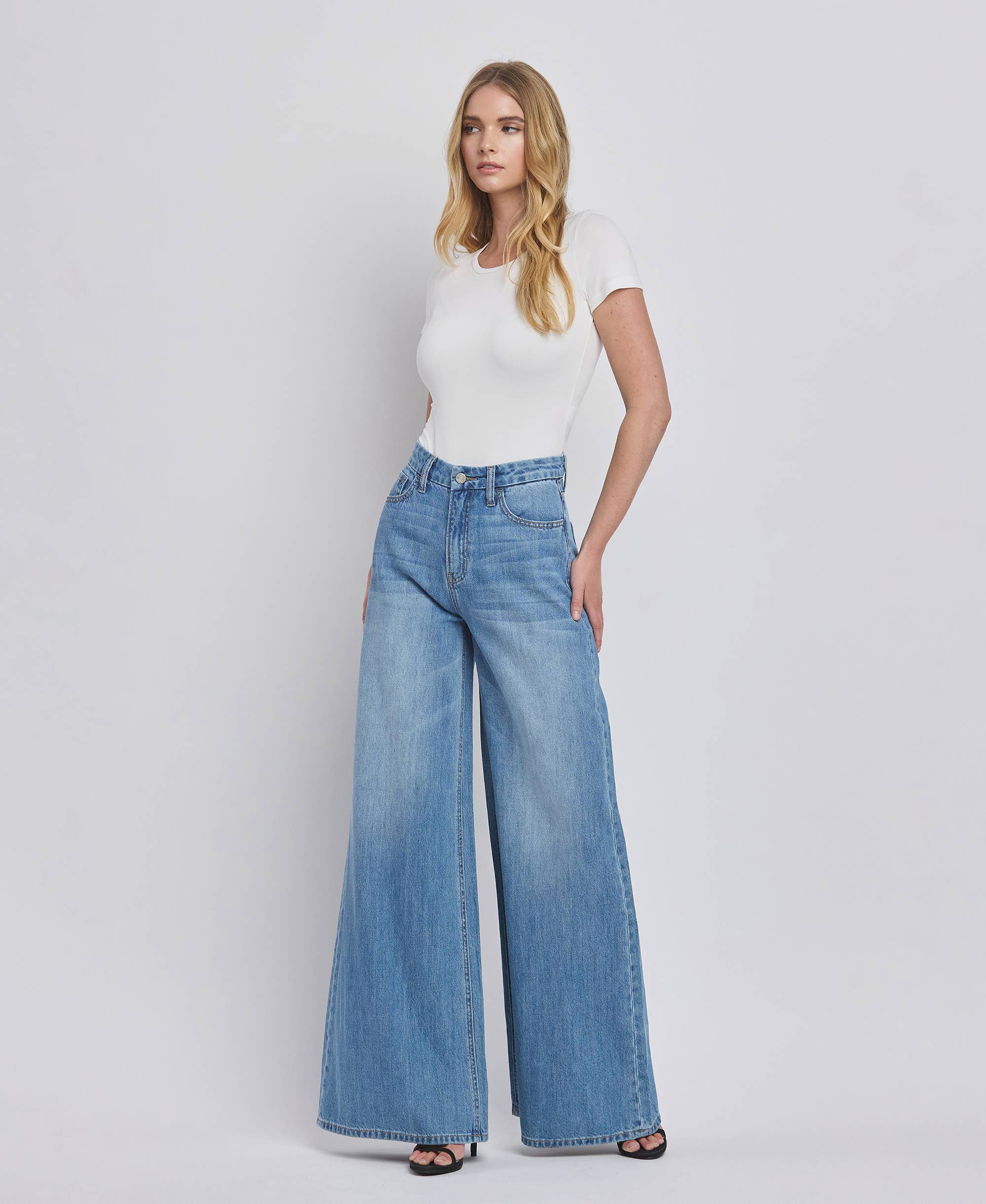 SUPER HIGH RISE WIDE LEG JEANS